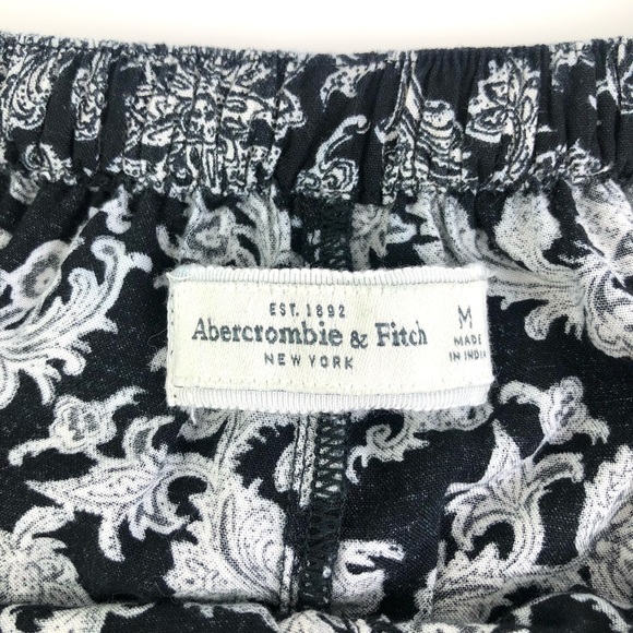 Abercrombie & Fitch Drapey Pattern Tassel Shorts - Picture 5 of 8